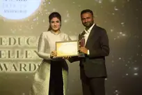 award-aw2